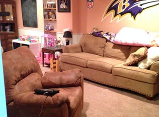 180 Sara Ln, Hanover, PA 17331