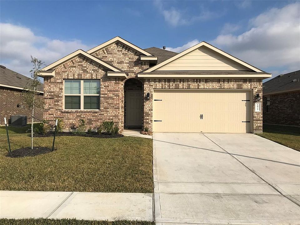 1st image of 6022 Blue Pansy St