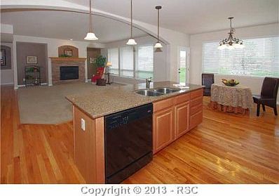 4th image of 331 Coyote Willow Dr