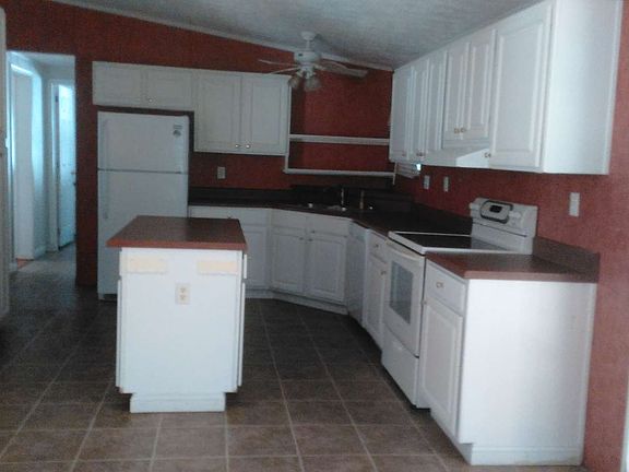 4th image of 334 SE Shadow Wood Dr