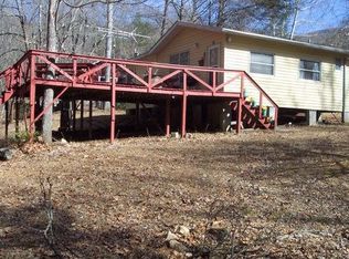 28 Hedden Flats Rd, Franklin, NC 28734