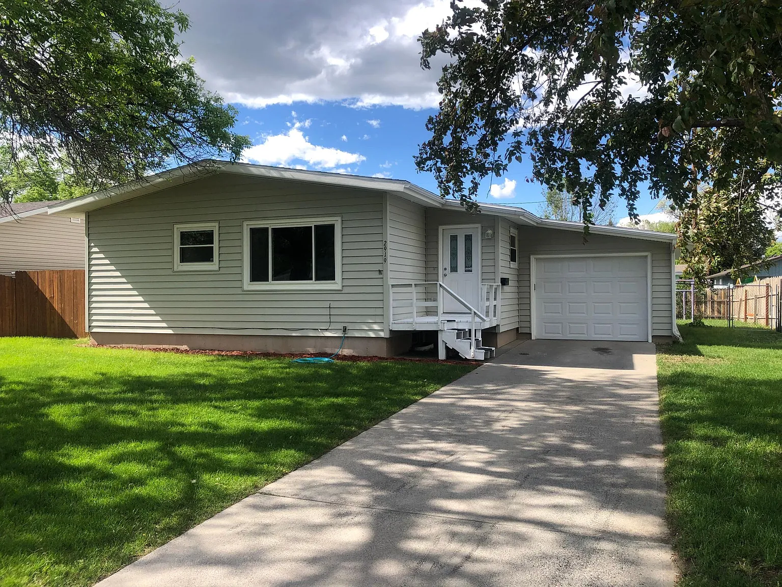 2919 Saint Johns Ave — Photo 1