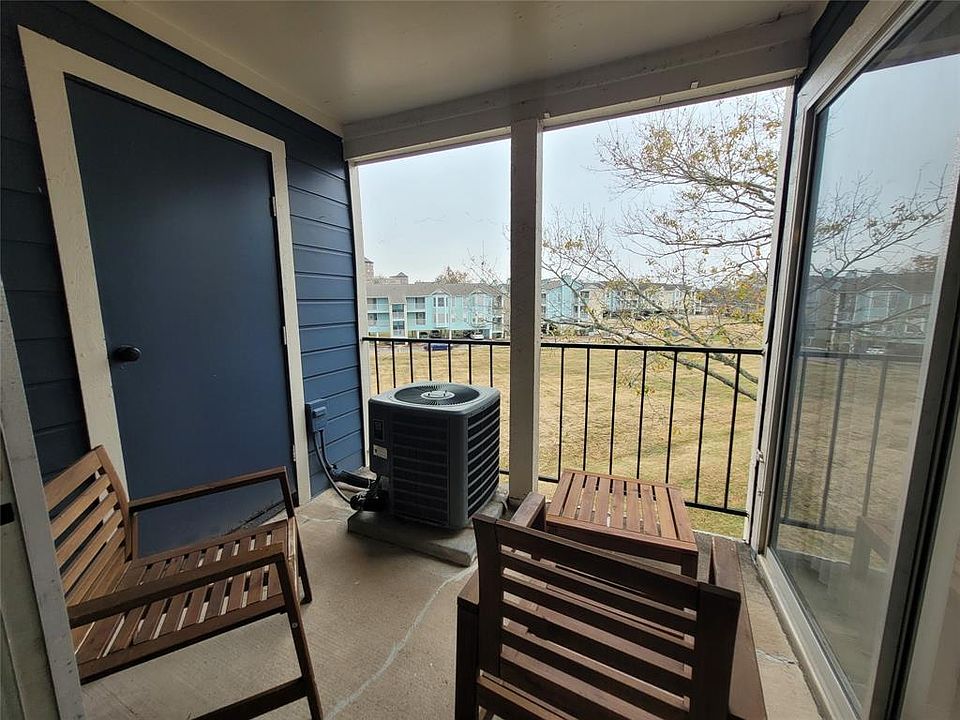 1st image of 18519 Egret Bay Blvd APT 1716