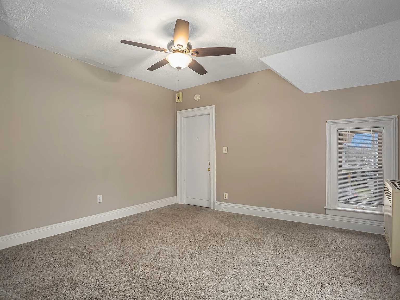 1 bed, 550 sqft, $1,125 — Photo 4