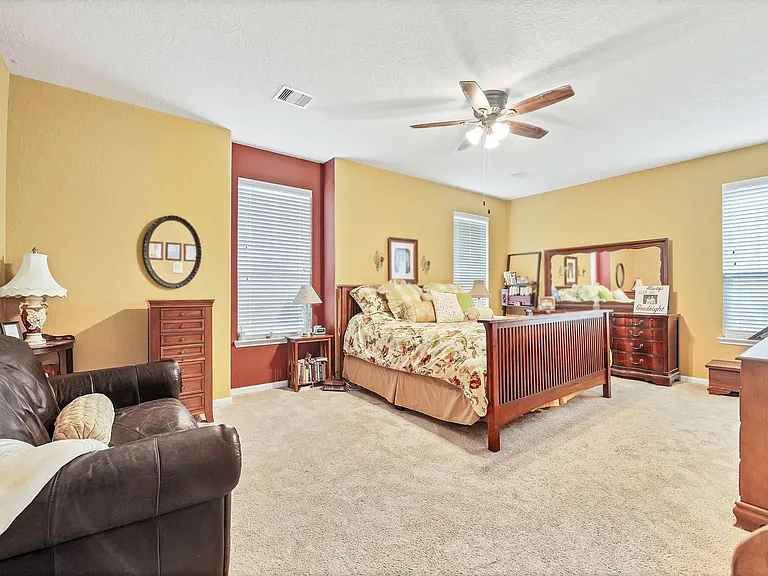 692 Casual Ln — Photo 11