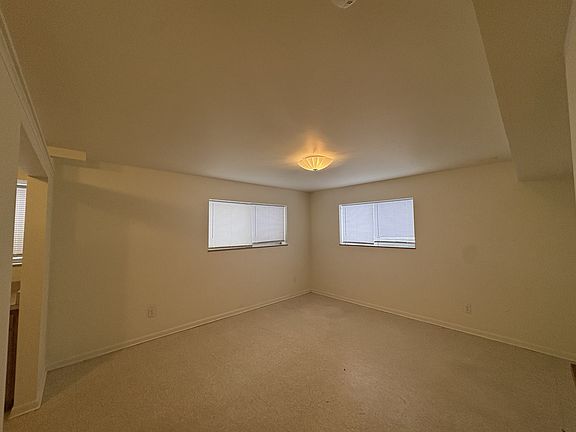 3rd image of 2053 Abbott Ave