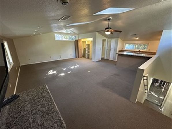 222 University Ave