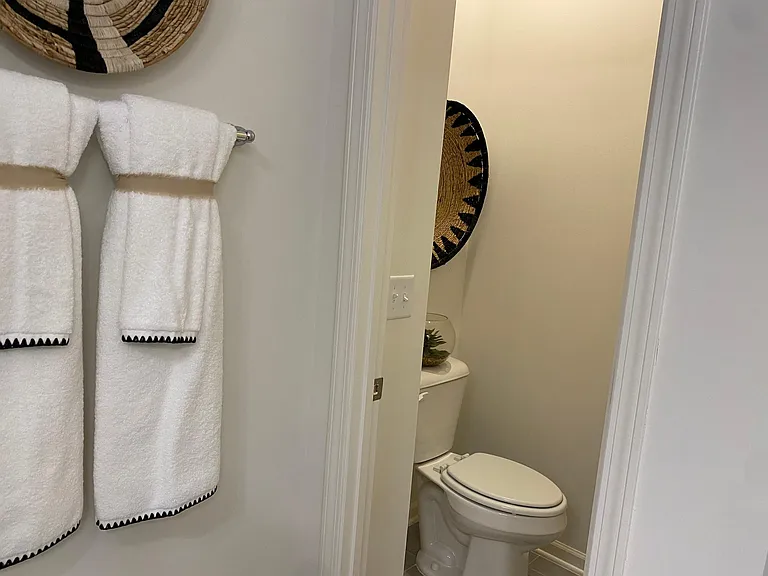 1258 Commack Dr — Photo 15