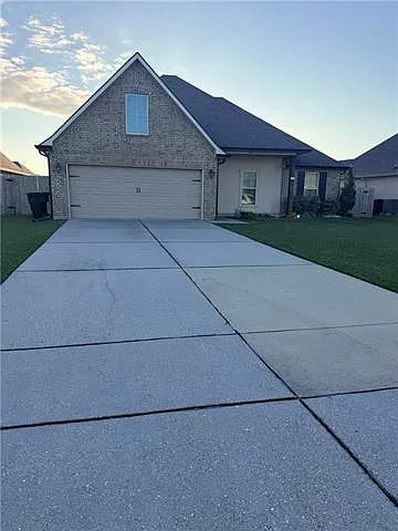 Building Photo - 210 Hidden Cypress Dr
