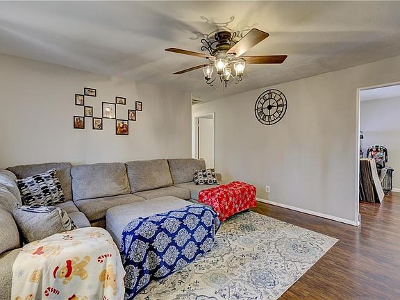 5th image of 506 Lone Elm Dr