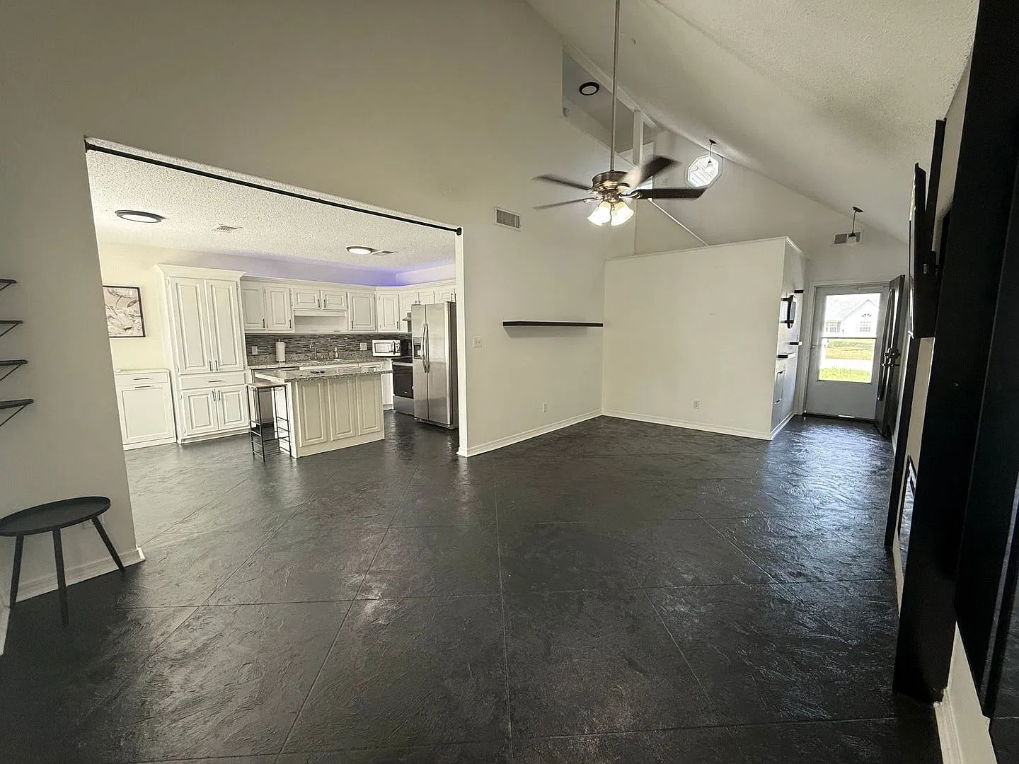 Pensacola - 3 bedroom, 2 bathroom — Photo 3