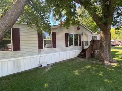 2126 3rd Ave NW Trailer 80, Owatonna, MN, 55060