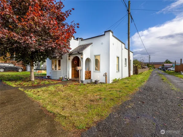 111 27th Street, Hoquiam, WA 98550
