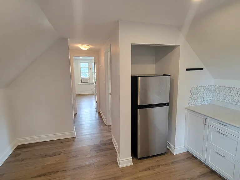 22 Gage Ave S #A — Photo 2