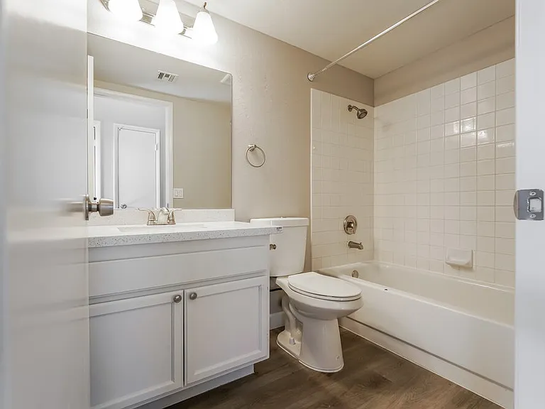 3639 Covewick Dr — Photo 15