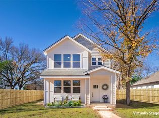 107 Wilkes St, Smithville, TX 78957