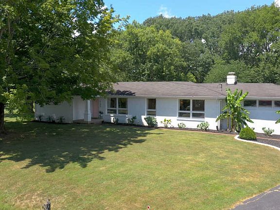 2nd image of 4105 Cecil Ct