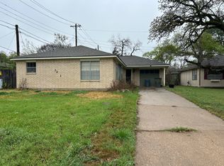 3201 Wildlife Cir, Bryan, TX 77802