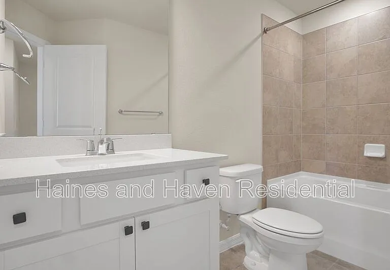 4292 Chester Springs Blvd — Photo 27