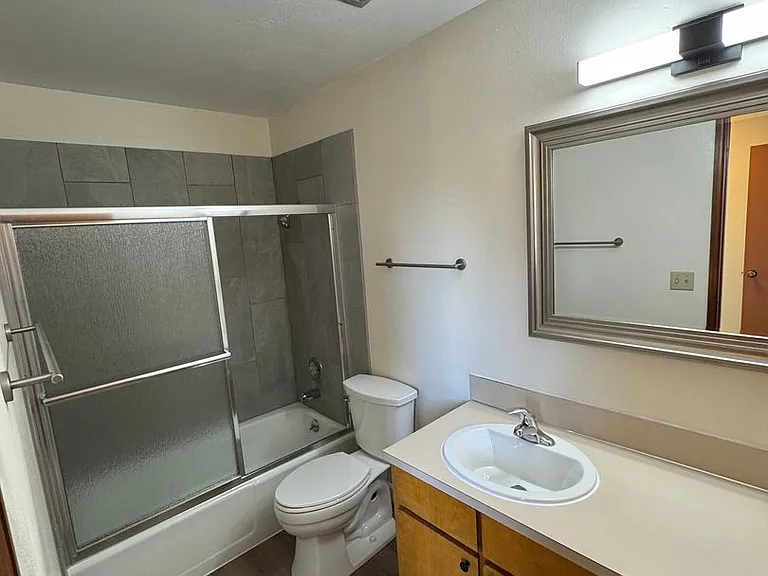 Michelbook Apartments — Photo 20
