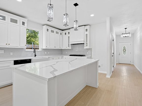 4th image of 373 5th St NW