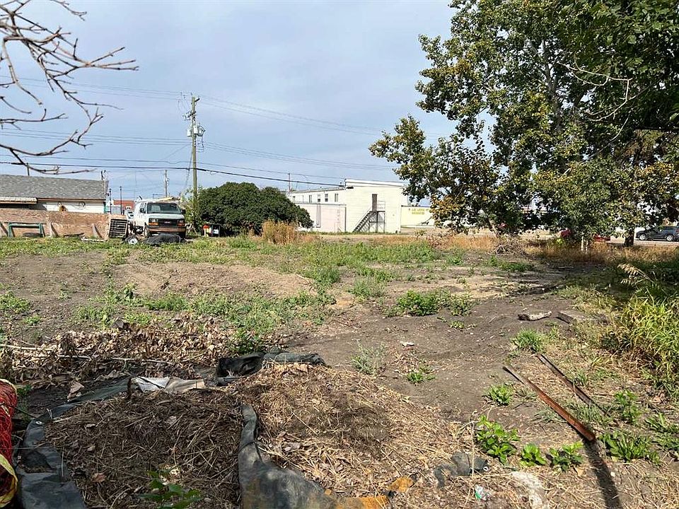 1st image of 4916 48th St