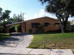 1452 W Perry St, Lantana, FL 33462