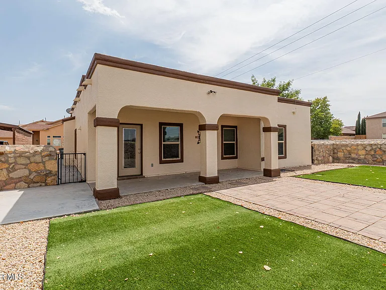 14301 High Rock Dr — Photo 22