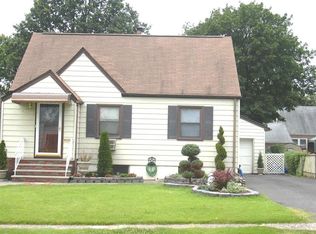 56 Tuella Ave, Elmwood Park, NJ 07407