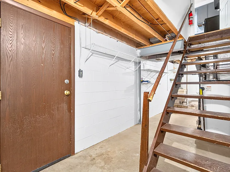 307 Lancers Way — Photo 24
