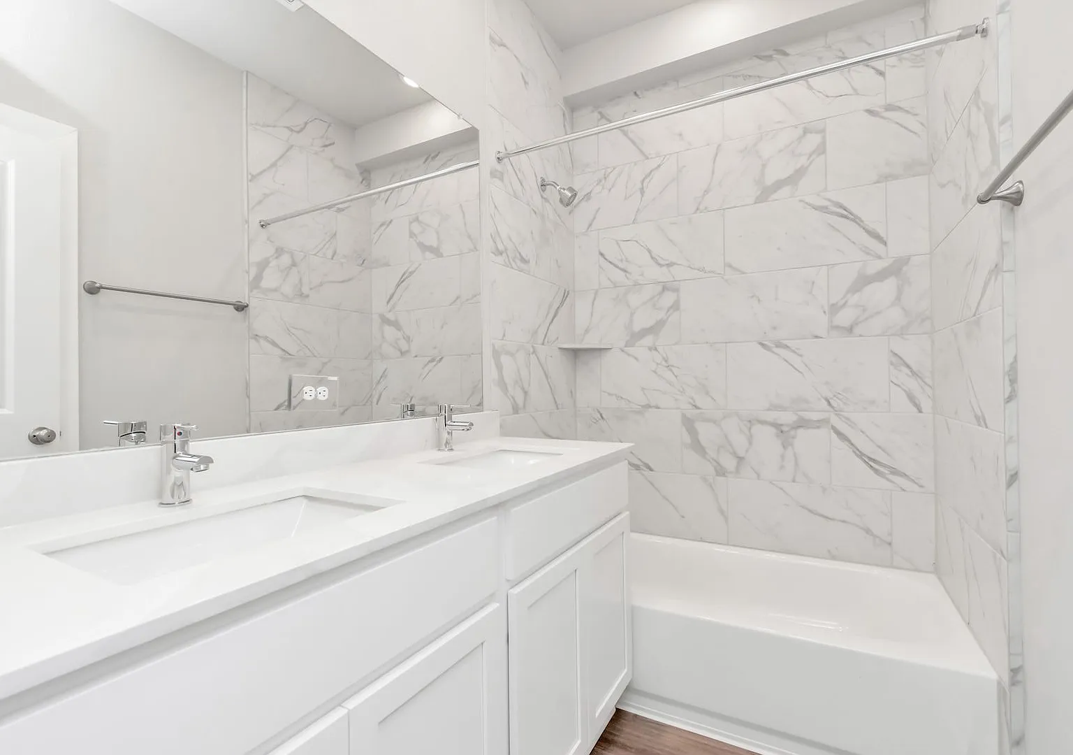 Welcome to the Laurel Single-Story Living, Beautifully Elevated. — Photo 4
