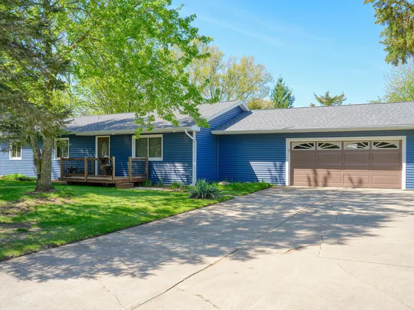 124 Carlysle Dr, Brooklyn, MI 49230