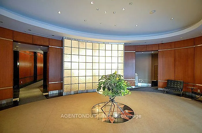 1121 Bay St #701 — Photo 25