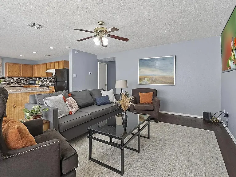 Mainsail Ln — Photo 6