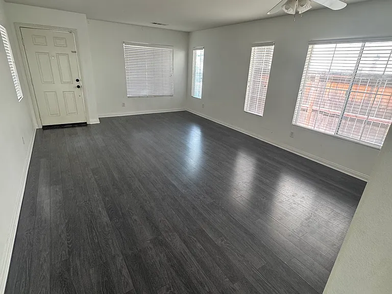 40586 Heyerdahl Ave — Photo 6