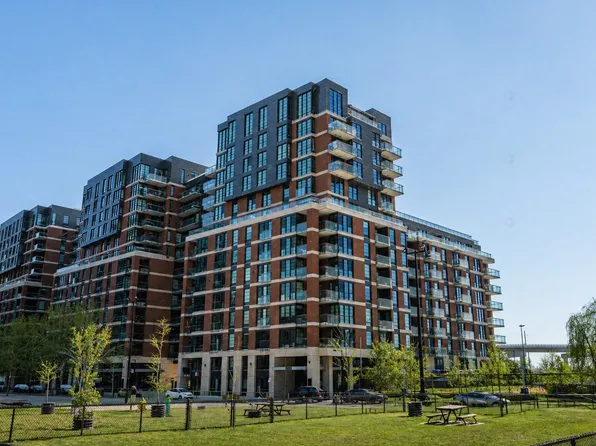 1340 Rue Olier #203, Montreal, QC H3C 0P9