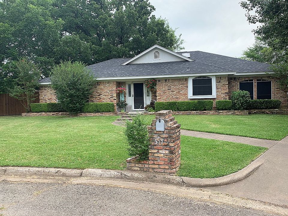 1st image of 517 Lincoln Dr