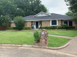 517 Lincoln Dr, Sulphur Springs, TX 75482