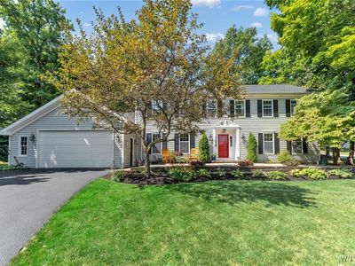 215 Independence Dr, Orchard Park, NY, 14127