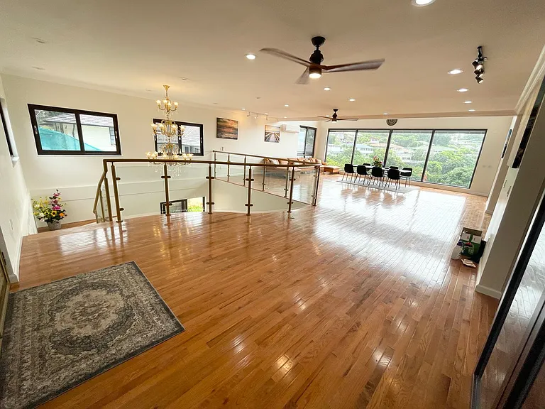 2045 Mott Smith Dr — Photo 5