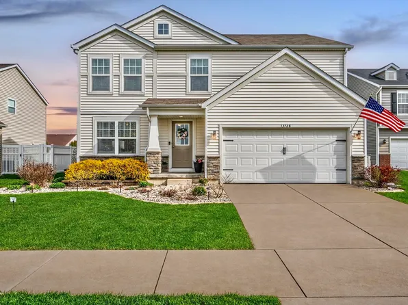 13728 Empress Ln, Dyer, IN 46311