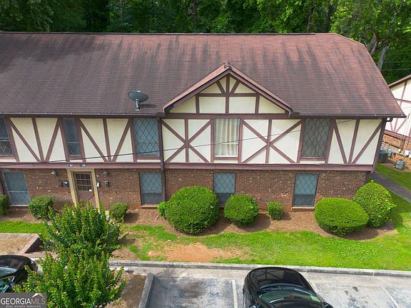 2nd image of 3184 Abbeywood Dr