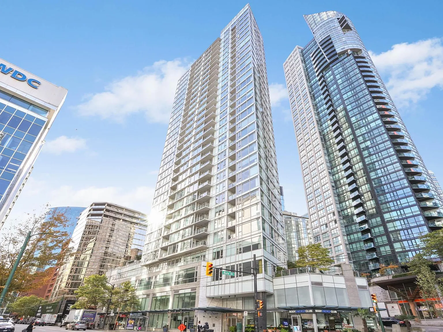 1 bed, 615 sqft, $2,800 — Photo 2