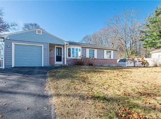 23 Plaza Dr, Riverside, RI 02915