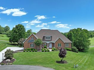 900 Sawgrass Cir, Abingdon, VA 24211