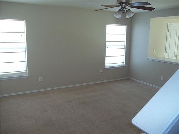 3rd image of 13341 Thome Valley Dr