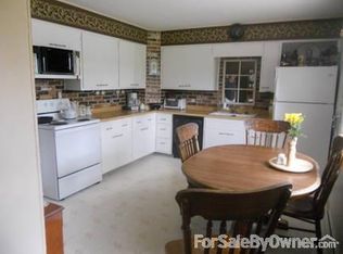 671 McCagg St, Peshtigo, WI 54157