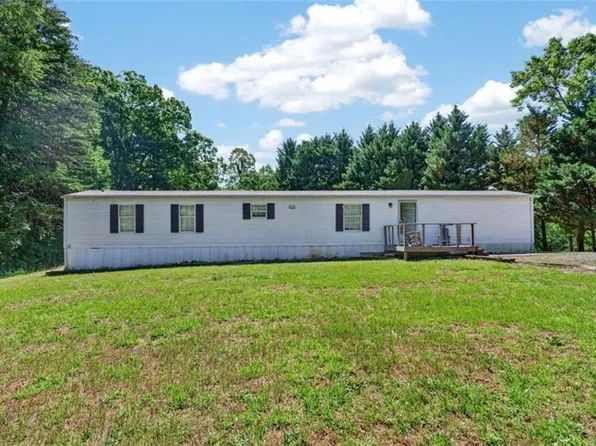 1709 Bud Tilley Rd, Pinnacle, NC 27043