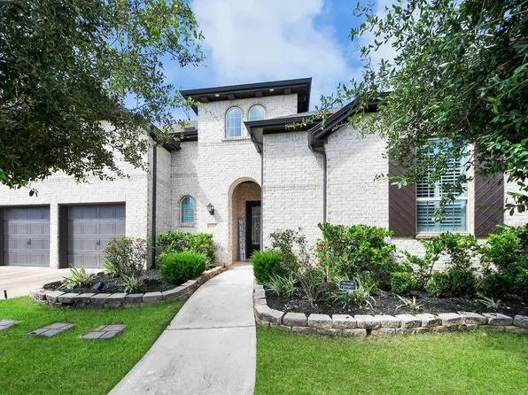 10127 Blythe St, Iowa Colony, TX 77583