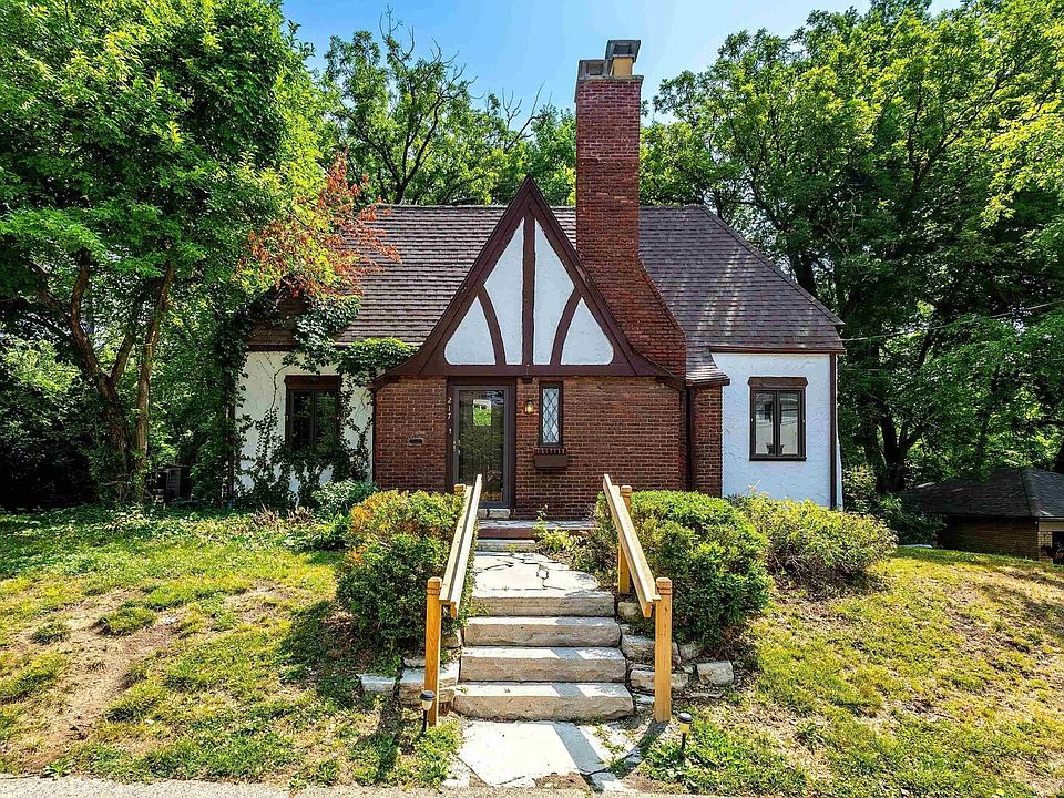 1st image of 217 Hillcrest Ave